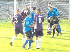 Zo VI. ligového zápasu Gemerská Poloma - Malá Ida 3:0. Foto: Karol Csobádi