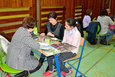 Stretnutie žiakov 8. a 9. ročníka a ich rodičov so zástupcami stredných škôl od Podbrezovej až po Košice u Zocháčov