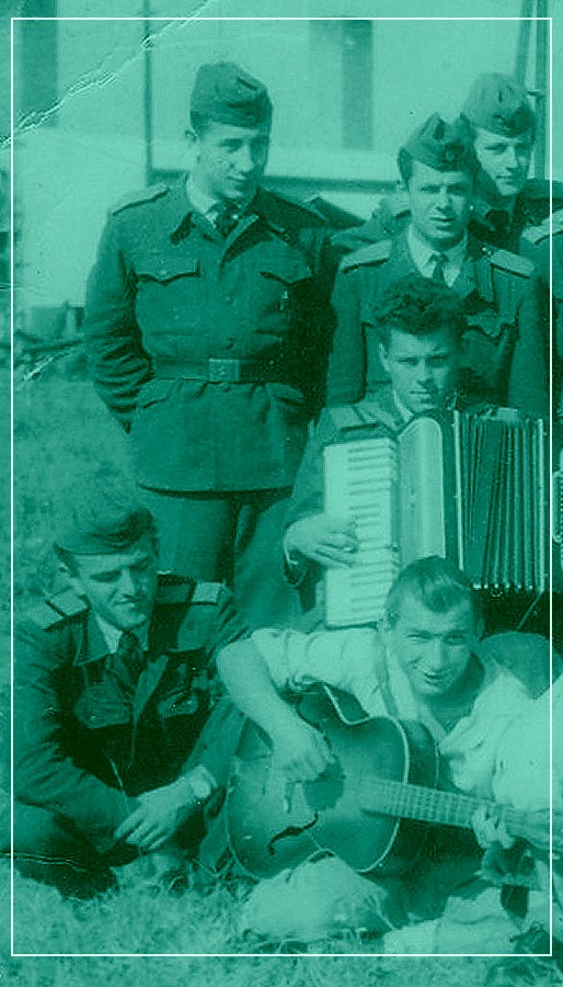 slavkay vojencina s gitarou