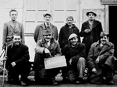 Úsmevy kamera zachytila iba na tvárach prepustených z Pracovného tábora. Foto: archív D. Dubovský