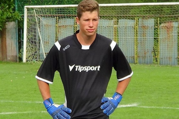Mladý brankár futbalistov Baníka Rožňavské Bystré Miloš Uhrin. 