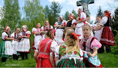 U nás taká obyčaj...: Jozefovské jarné spevy s folklórnou skupinou Stromíš z Vlachova v Dome tradičnej kultúry Gemera v Rožňave