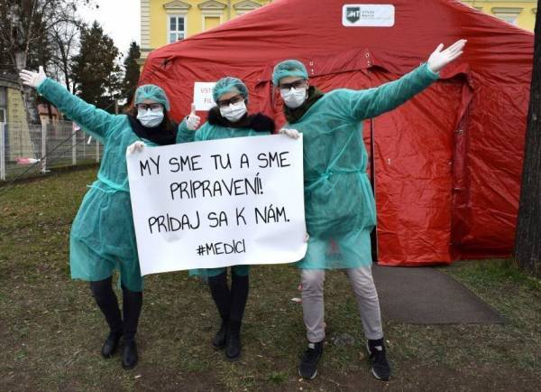 Nemocnice Svet zdravia na Gemeri hľadajú pre pandémiu koronavírusu medzi študentmi lekárskych fakúlt z vyšších ročníkov dobrovoľníkov