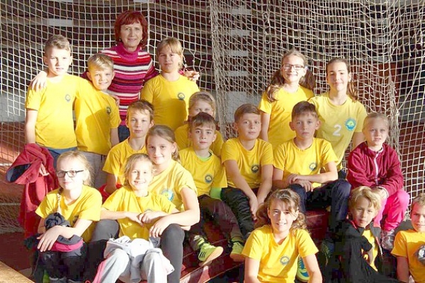 Športovci ZŠ Komenského uspeli v druhom kole súťaže „Bavme deti športom“