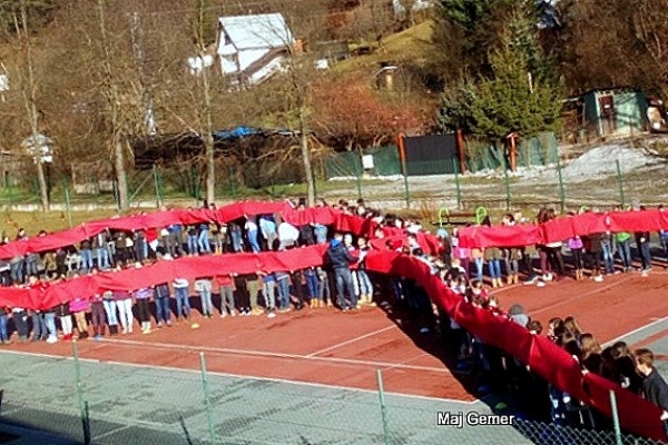 Naša „živá“ červená stužka 2017