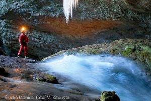 Ako sa objavujú jaskyne v Slovenskom krase  -  online prednáška jaskyniara Gabriela Lešinského