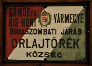 Prícestnú tabuľu označujúcu názov obce Malé Teriakovce (Orlajtörék) vybrali za predmet mesiaca