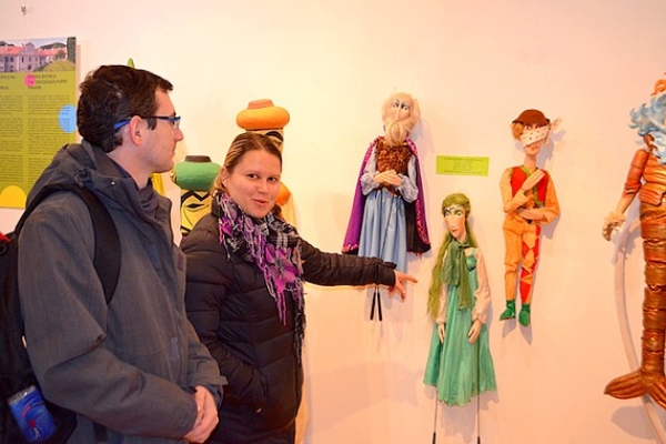 Výstava Rozprávkové múzeum, ktorú otvorili v Rožňave, približuje bábkarstvo so svojbytným prejavom umelcov slovenskej moderny