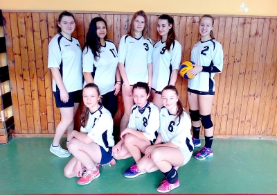 Obvodné kolo vo volejbale žiačok v prospech ZŠ I. B. Zocha Revúca