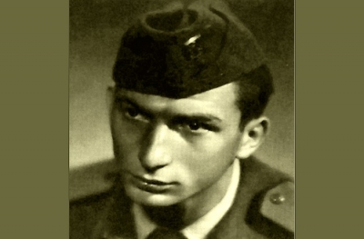 Pred odchodom do civilu v roku 1957