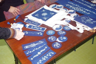V Dome kultúry J. F. Rimavského v Hnúšti prezentovali starú, remeselnú techniku výroby modrotlače